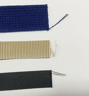 ほつれ画像、各種素材のテープがハサミカットでは端がほつれる