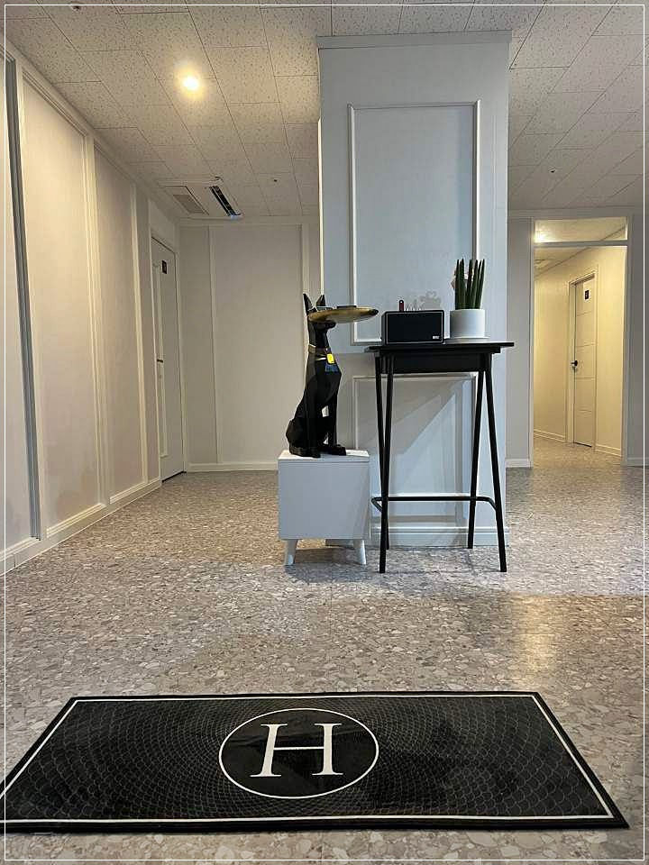 중앙동 마사지 블랙앤화이트 우대 사항 & 복리 후생