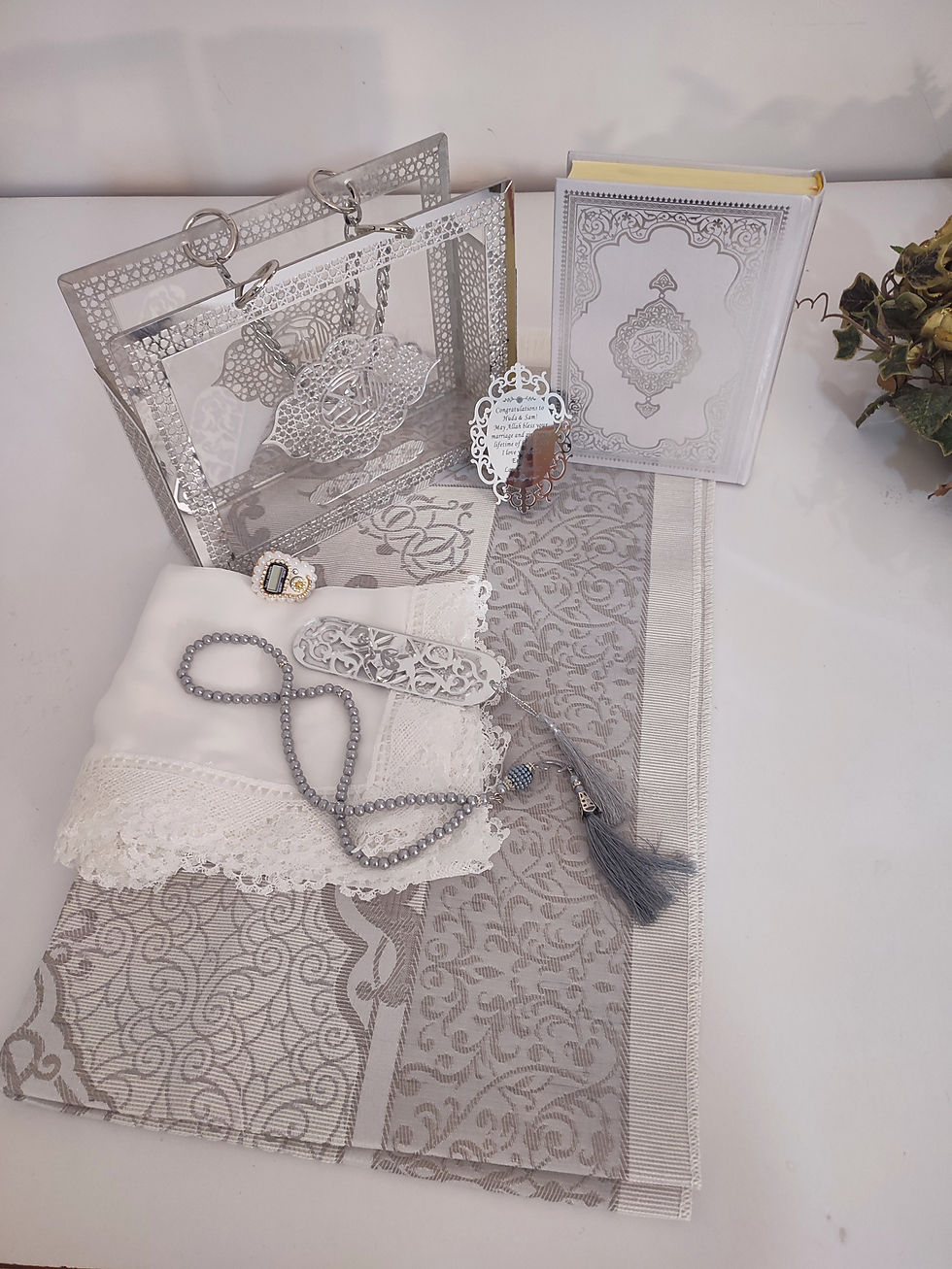 Küçük resim: Pleksi Çantalı Seccade Set 