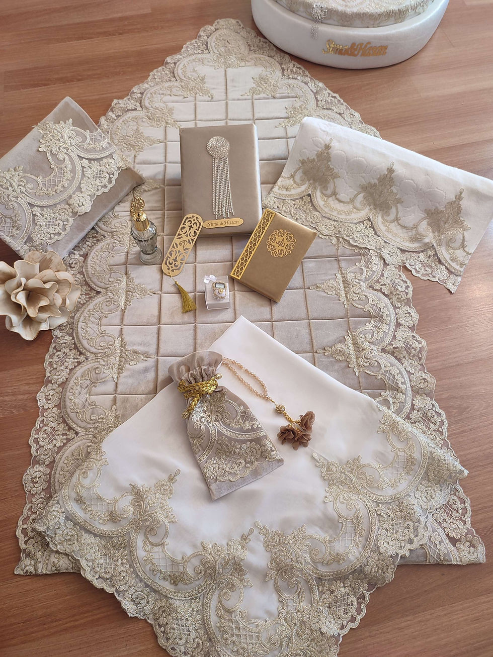 Küçük resim: Seccade Set