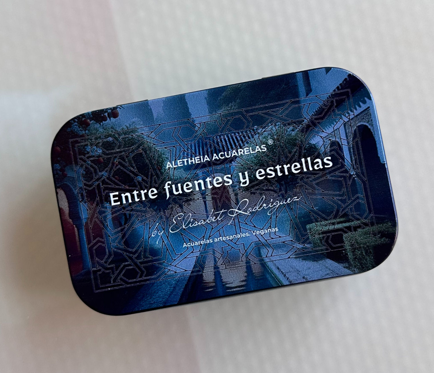 Caja de acuarelas vacía