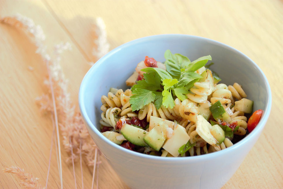 Nudelsalat mit getrockneten Tomaten