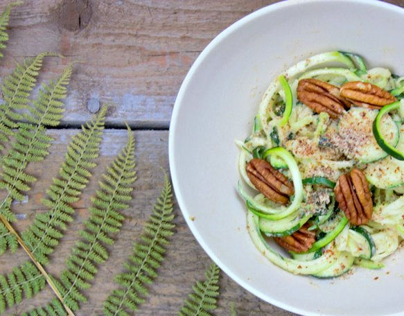 Zoodles mit Cashewsauce