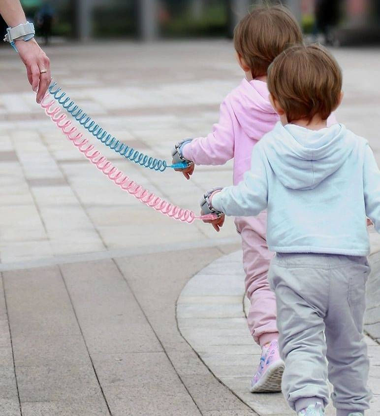 2-in-1 Dual Child Safety Harness Leash
