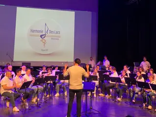 Une performance live à l'Arcanson, pour l’Harmonie des Lacs de Biscarrosse