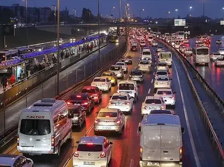 İstanbul'da İki Yakayı Denizin Altından Birleştiren Yeni Raylı Sistem Hattı Açıldı