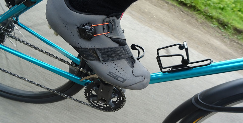 Denise XT pedals in motion SDC FGG.JPG
