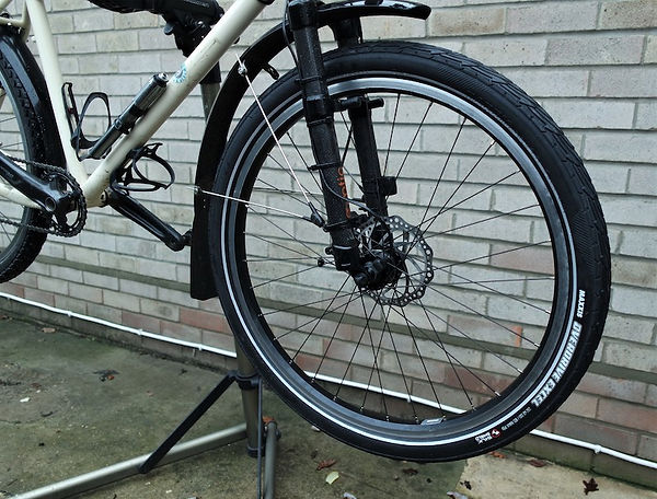 bicycle tyre forks stand
