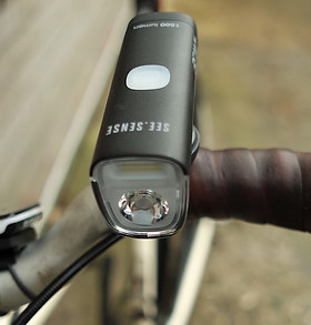 定価3万 SEE.SENSE BEAM+ フロントライト 1500ルーメン 定価3万 SEE.SENSE BEAM+ フロントライト 1500ルーメン
