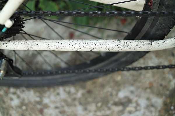 bicycle cycle bike chain stay lube dirt