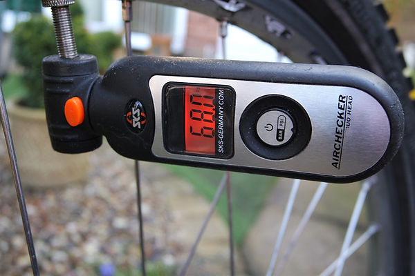 gauge pressure tool bike bicycle valve
