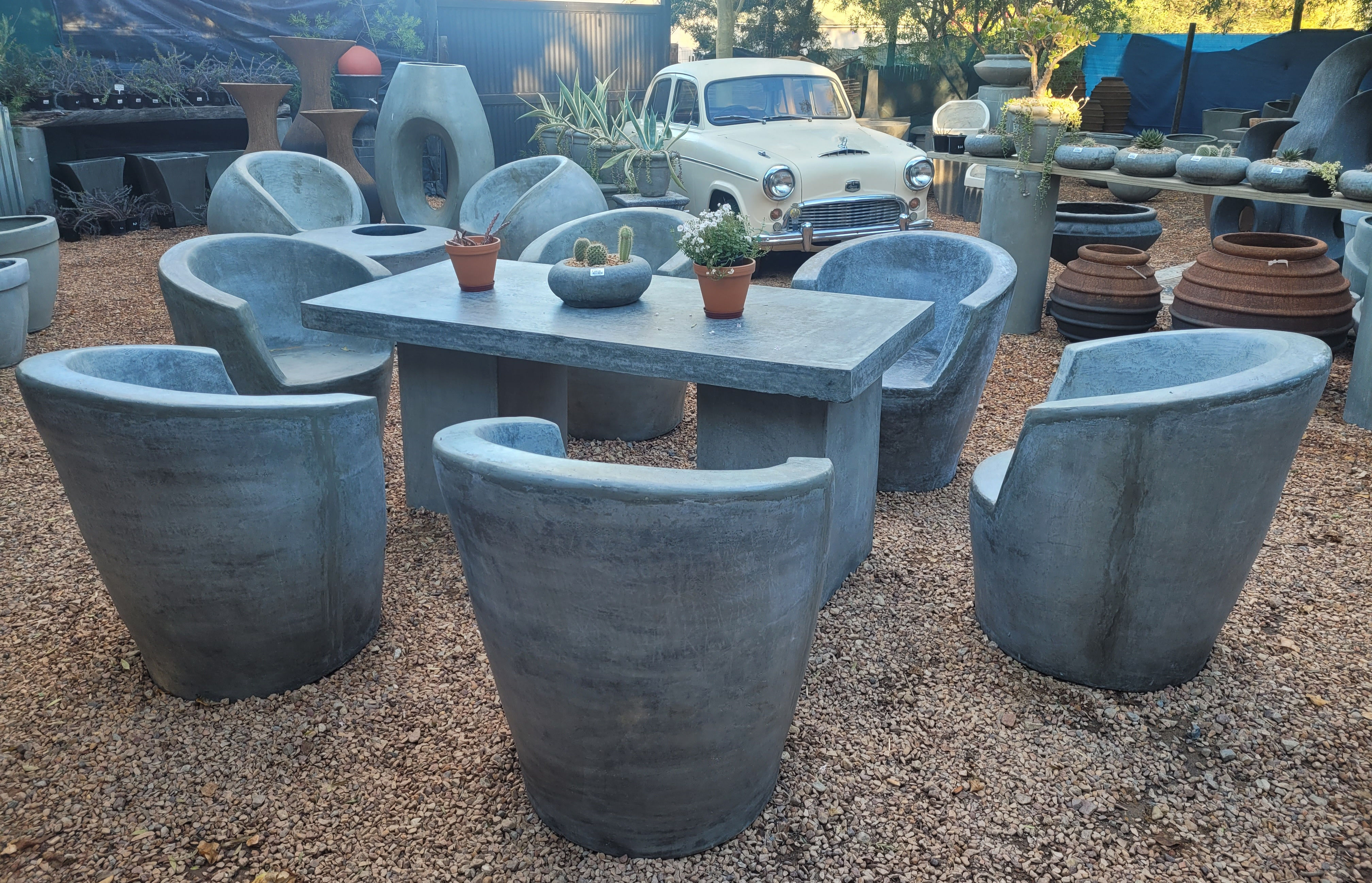 Gardenia Table & 6 Lombardy Relaxer Combo