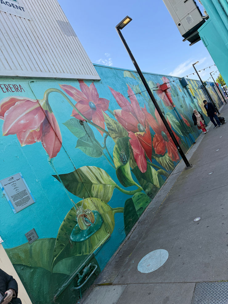 public art walking tour, nature laneway, wall mural, Werribee art
