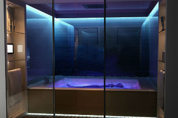 FLOAT room