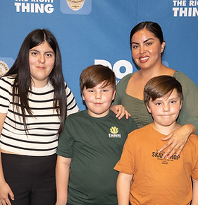 Azareth Herrera Gomez-family.jpg