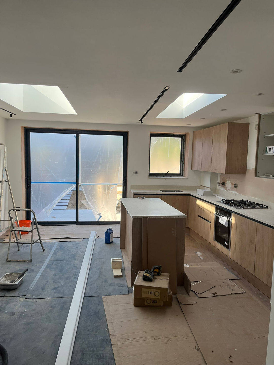 Single storey extension