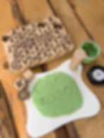 alfabet german stampile litere tipar mici mari invatam sa citim sa scriem montessori waldorf scoala adhd autism plastilina