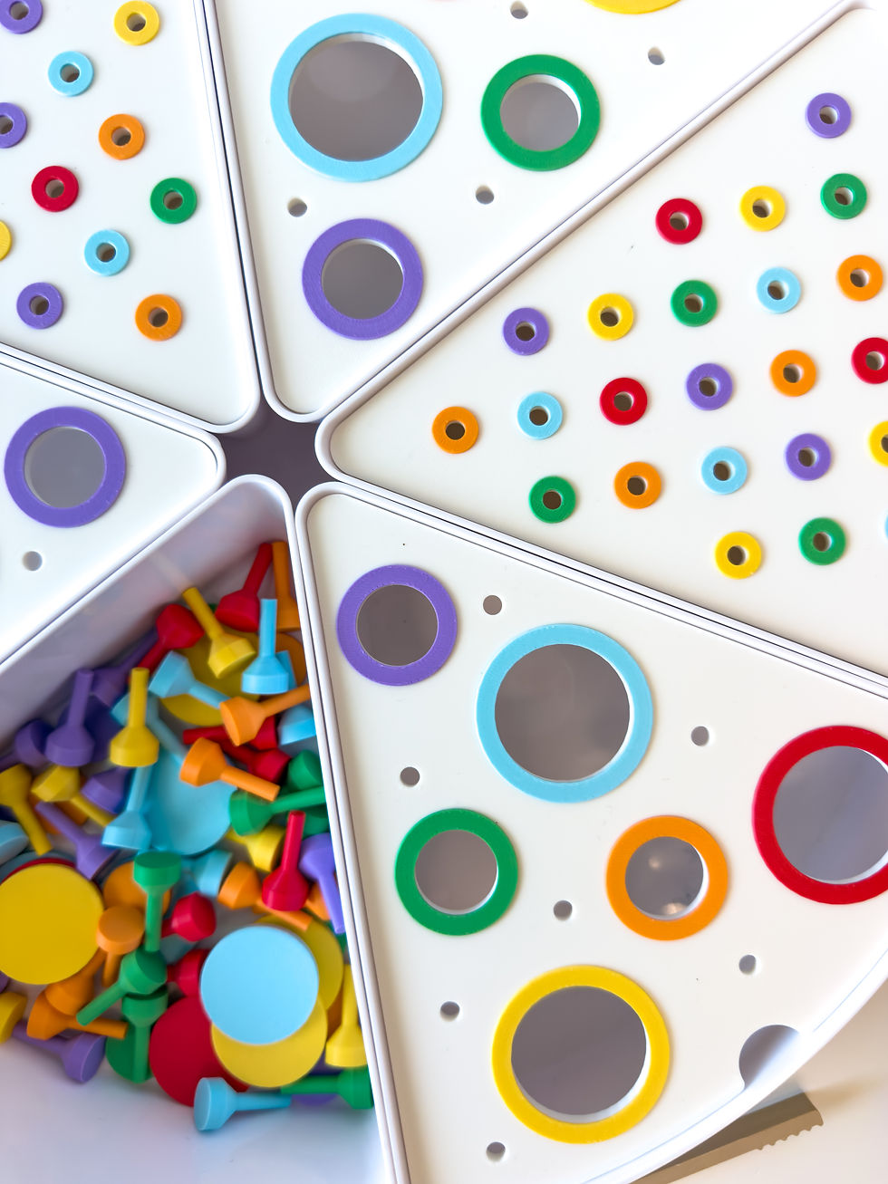 Miniatură: insert playtray inspire my play tava compartimentata geoboard sortare culori motricitate fina peguri autism adhd aba terapie
