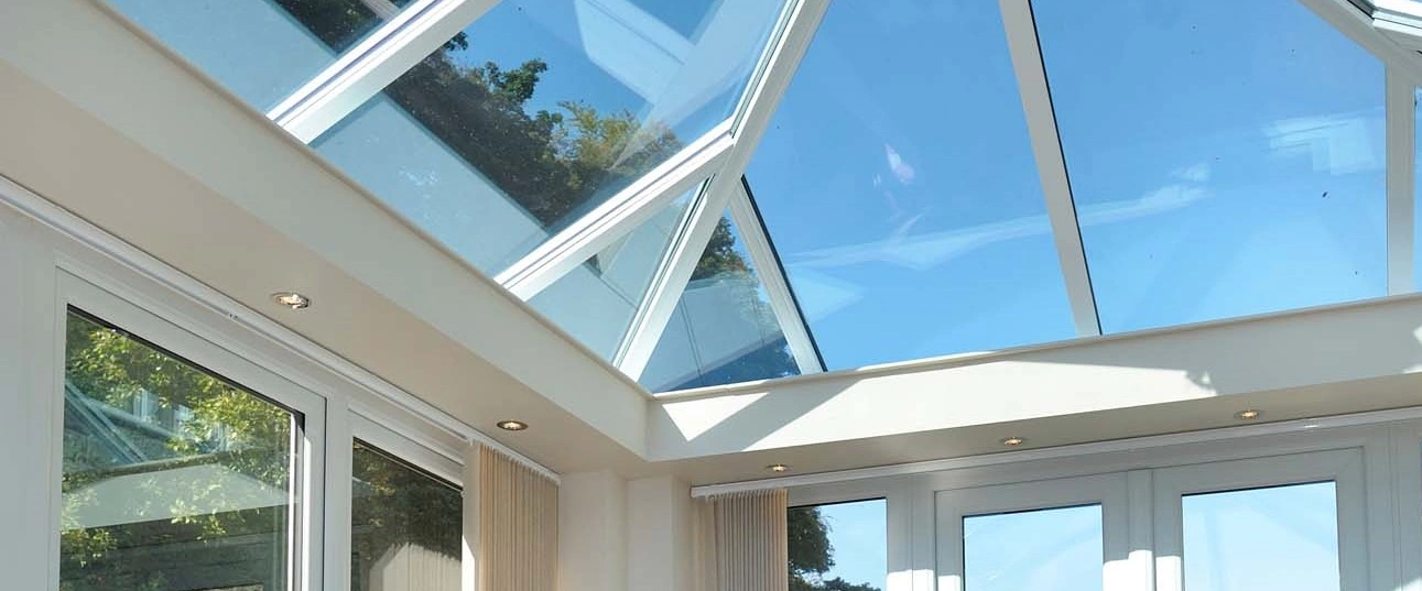 Energy-efficient Wendland glazed roof providing maximum light and modern design