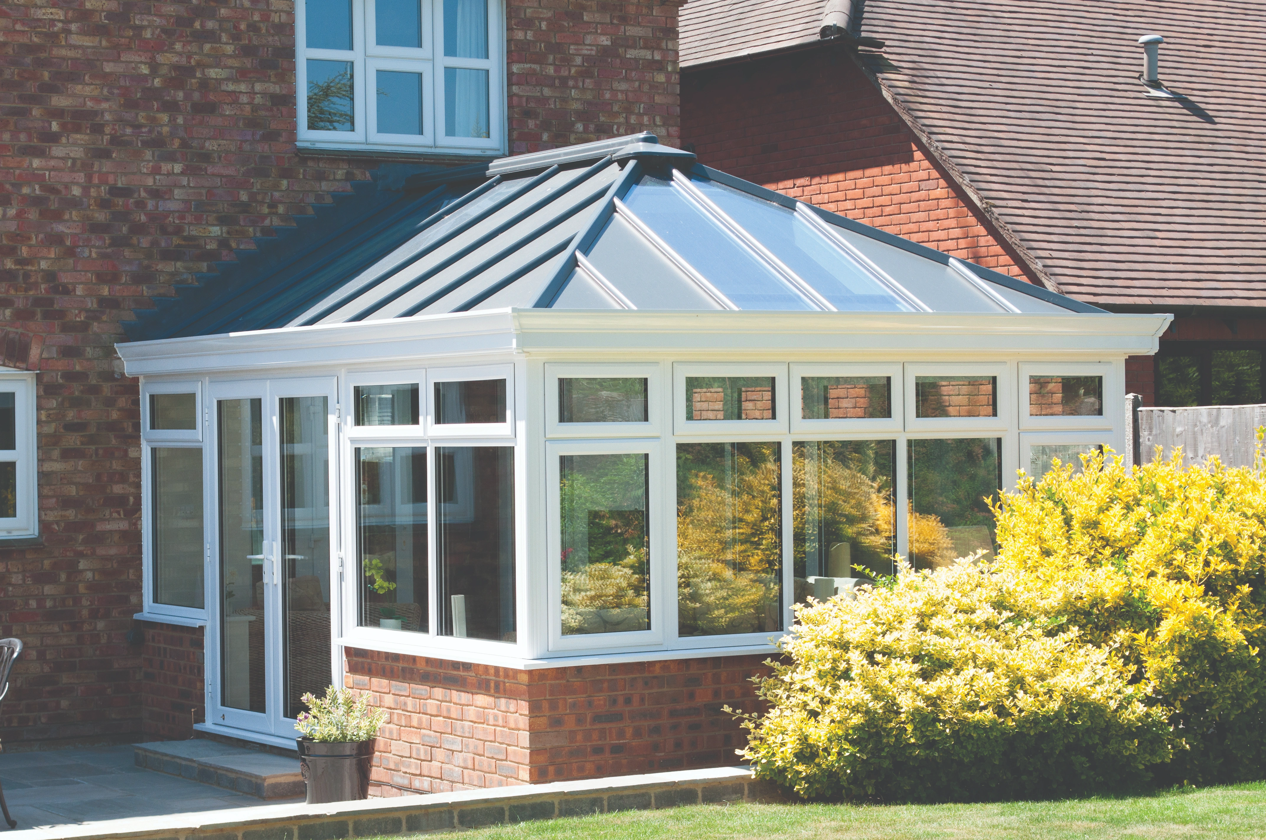 Modern Livinroof system installed on home extension – part solid, part glazed design