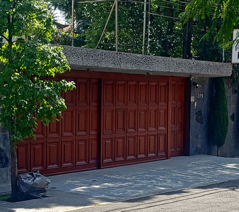 Mantenimiento Porton Caoba Jardines del Pedregal