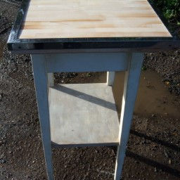 Thumbnail: Metal-rimmed Table