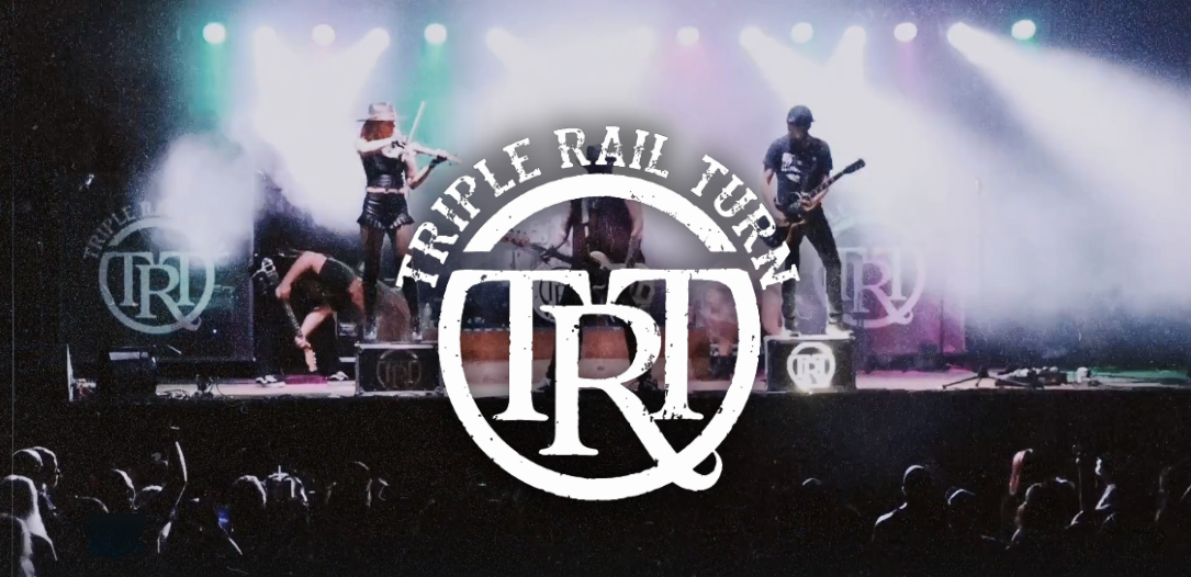 SHOWS Triple Rail Turn