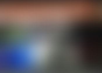 《全民新聞台》［港聞］飛鵝山私家車衝落山坡  三人輕傷自行爬出