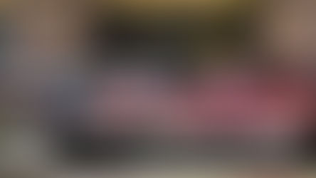 上環永樂街33號中遠大廈外今日（17日）上午發生傷人案，一名年約80歲老翁步行至大廈梯級時，遭一名男子從後持刀襲擊