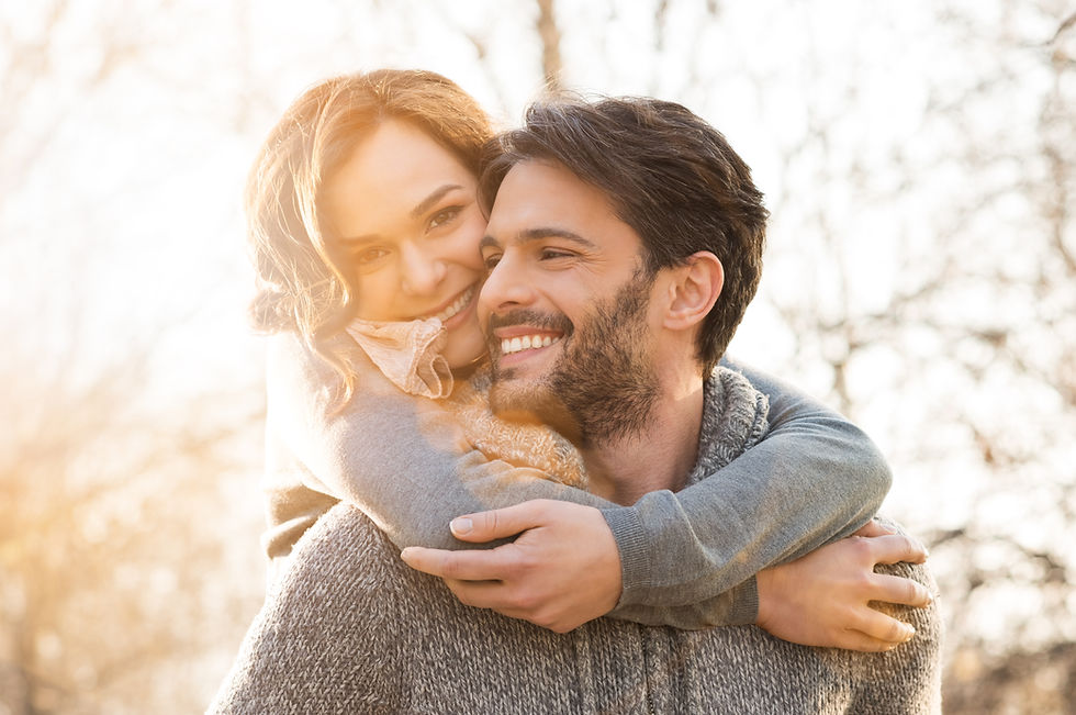 AdobeStock_88856714 happy couple