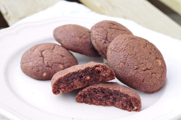 Red velvet cookies : ريد ڤلڤيت كوكيز