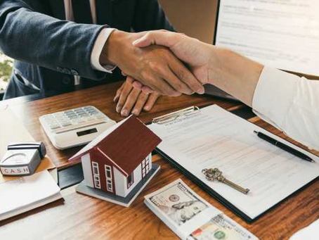 How to Transfer Property Through a Gift Deed to Family