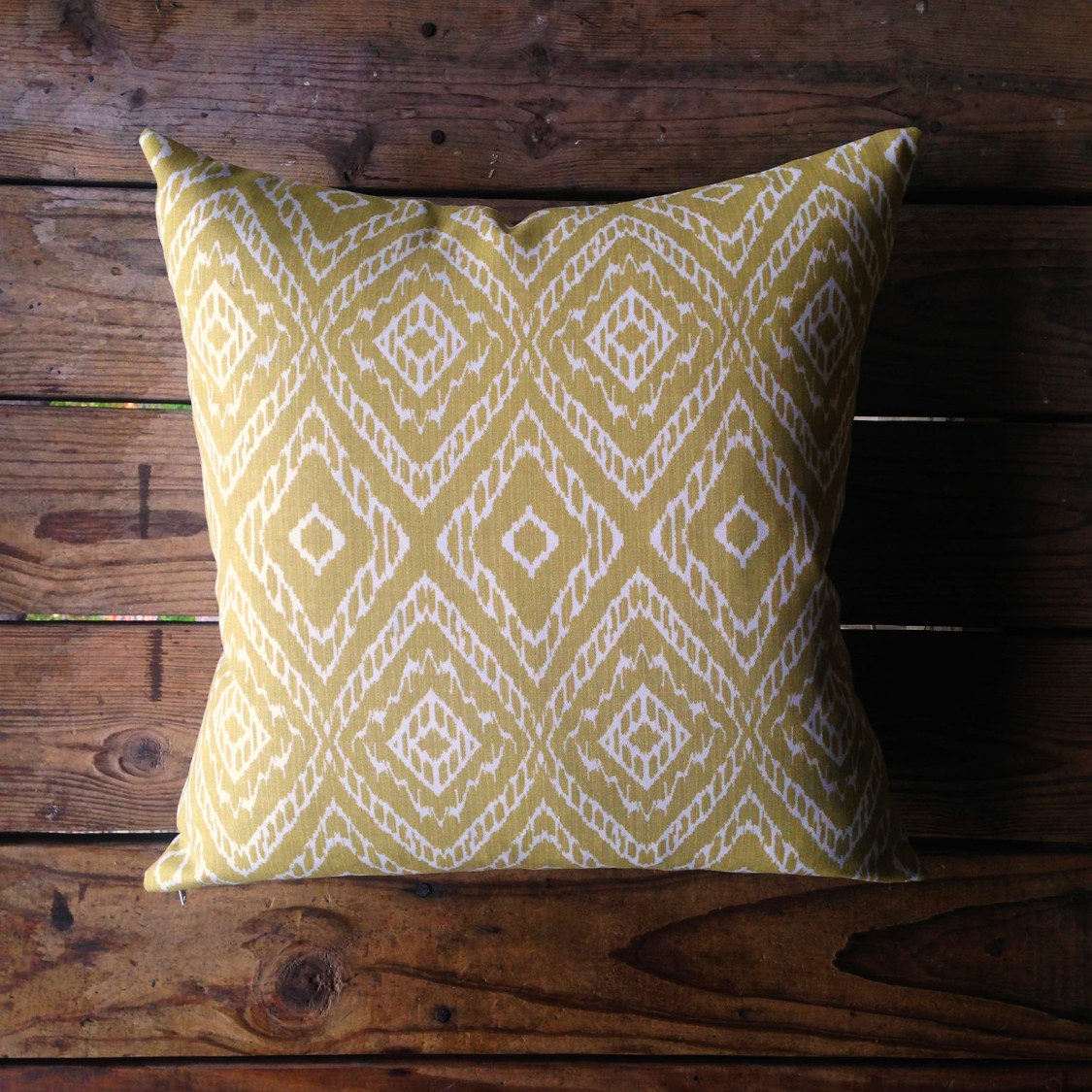 Zesty Patio Night Throw