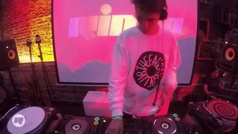 https://www.facebook.com/rinsefm/videos/10154870795107406/