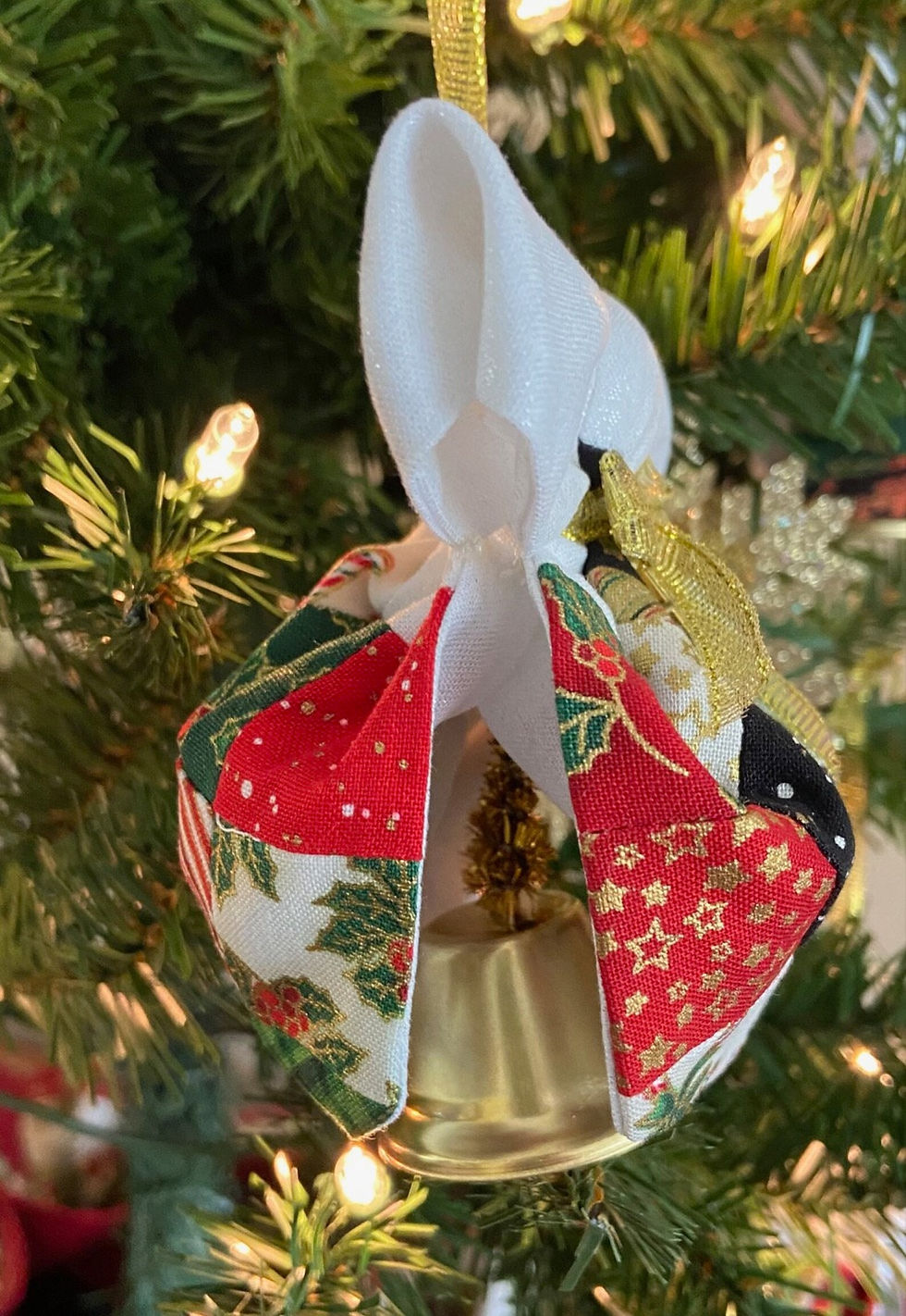 Thumbnail: Charming Angel Bells Pattern