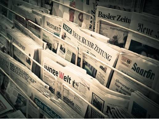 Source:https://encrypted-tbn0.gstatic.com/images?q=tbn:ANd9GcRWvs9YvGvzkHidVIfVOL387v5mJFK_hLgIvJOyq1jydMtemGXL3ljtb8ns&s=10 Picture description: Newspapers are exhibited and sold on the shelves