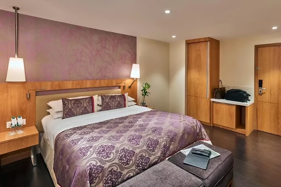 Top 7 Couple-Friendly Hotels in Mumbai for a Perfect Pre-Monsoon Staycation