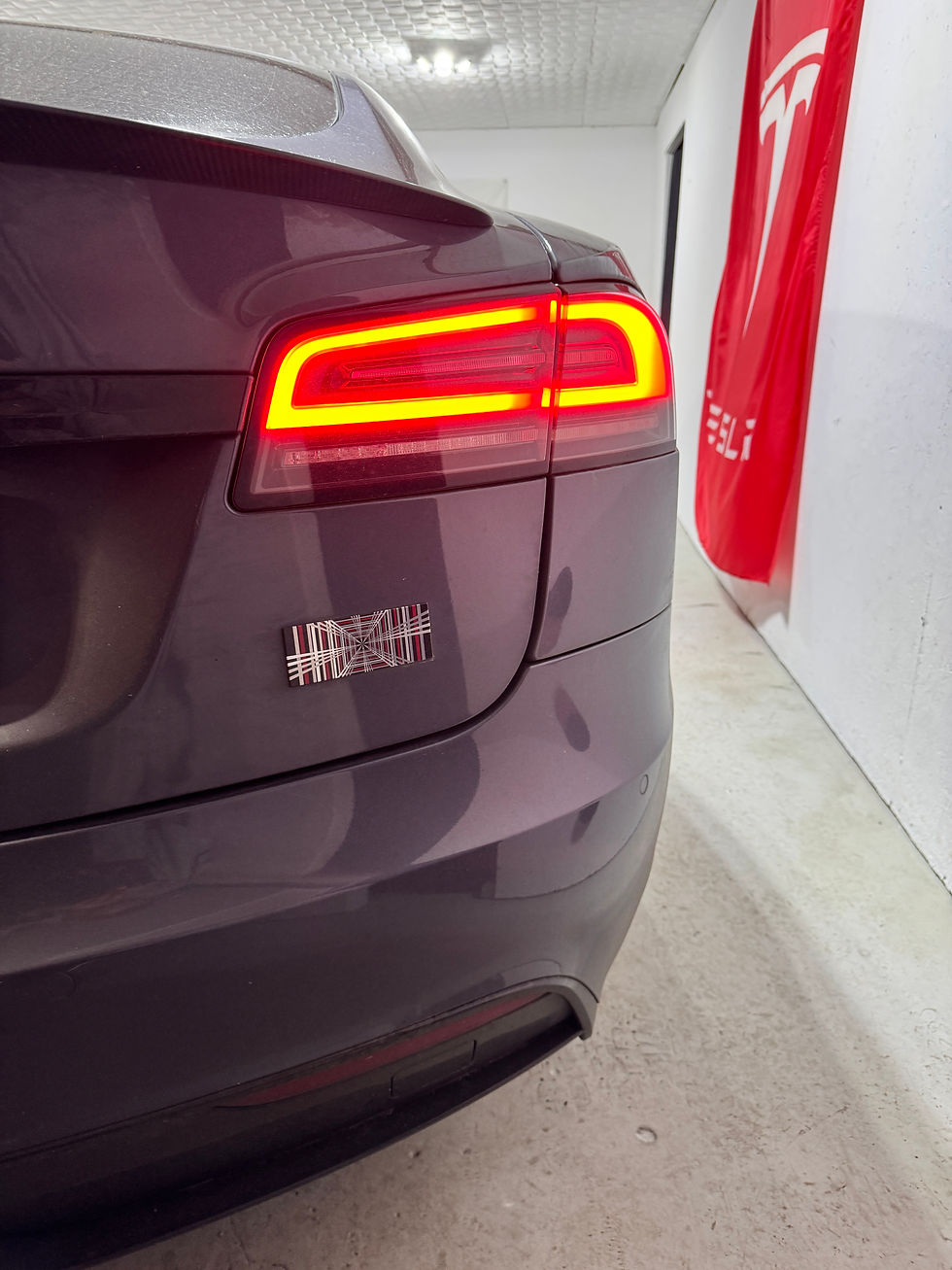 Miniaturbild: Umbau Tesla Model S Sitze auf Plaid Style