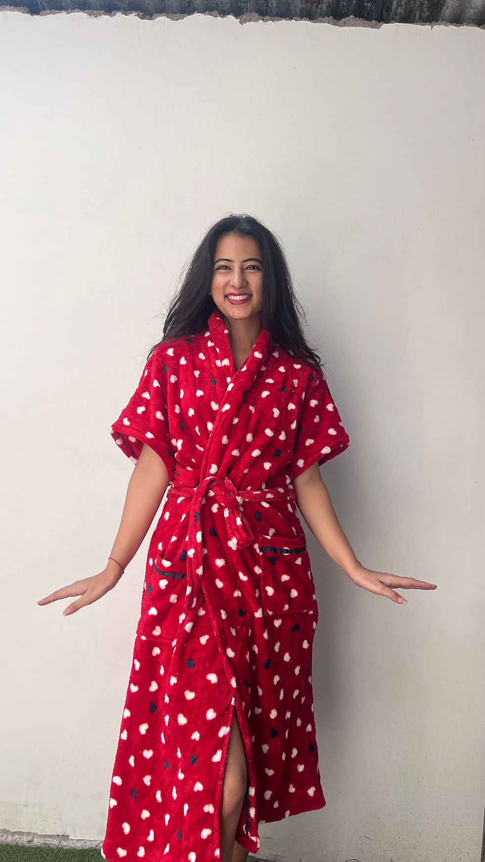 Thumbnail: Red bathrobe with heart print in black and white