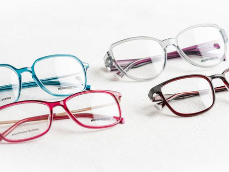 Choosing Contacts or Glasses: A Guide for Southern California