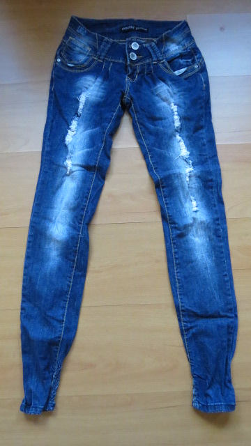 Thumbnail: Дънки размер S