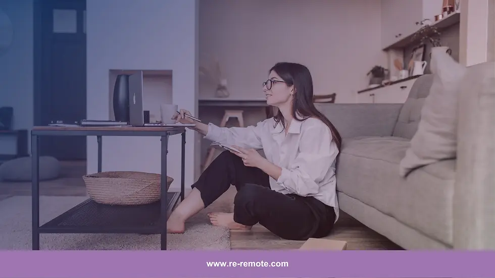 freelance vs Remote worker meeting online dari rumah