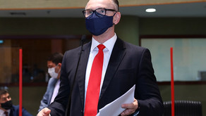 Majeski apresenta projeto que amplia contrato de professor DT para até seis anos