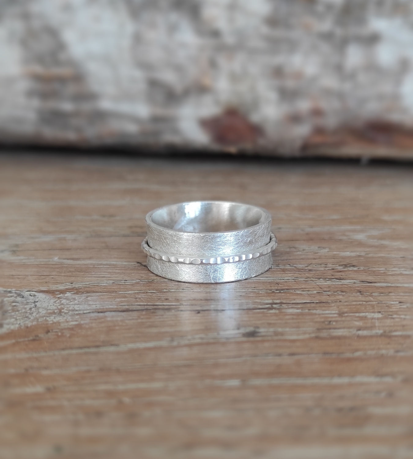 Drehring mit einem Aussenring