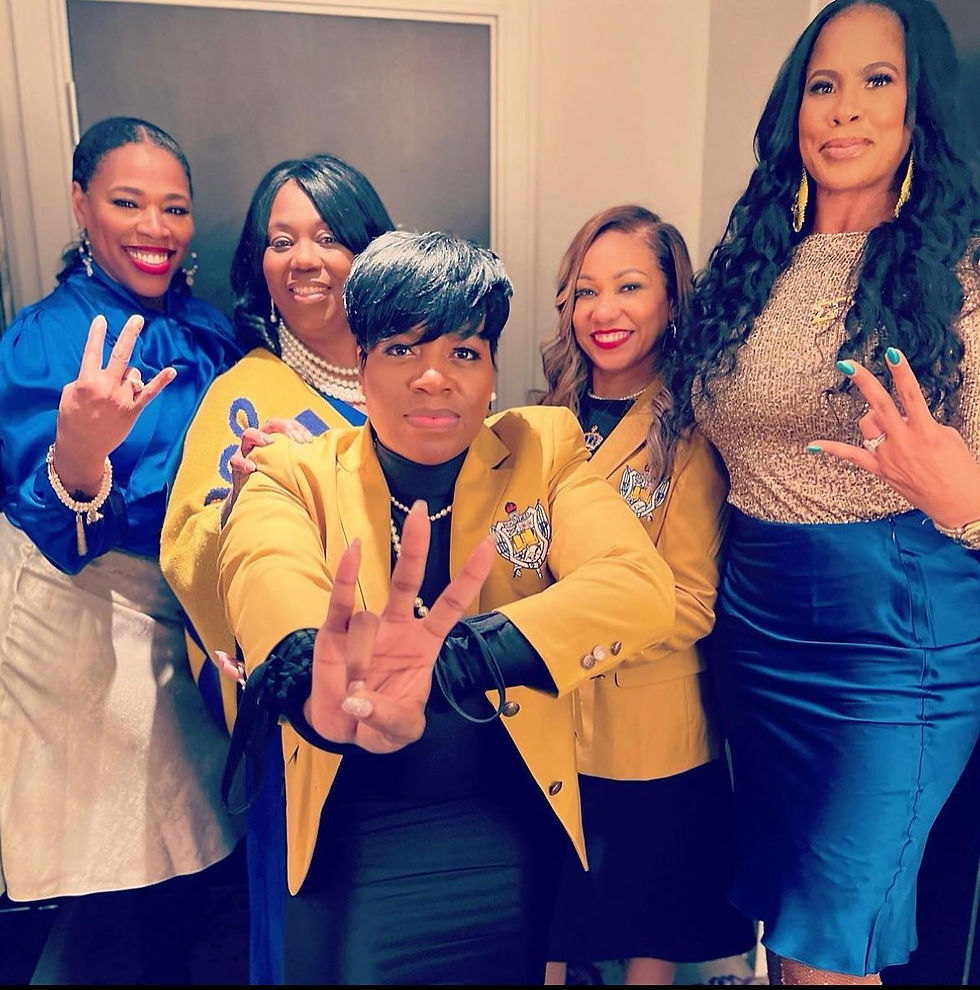 La chanteuse Fantasia Taylor et ses soeurs Sigma Gamma Rho