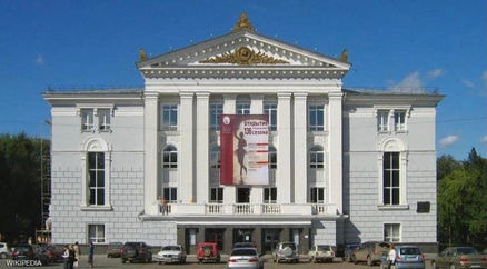 بسبب التباعد الاجتماعي.. عروض مسرحية روسية لمشاهد واحد