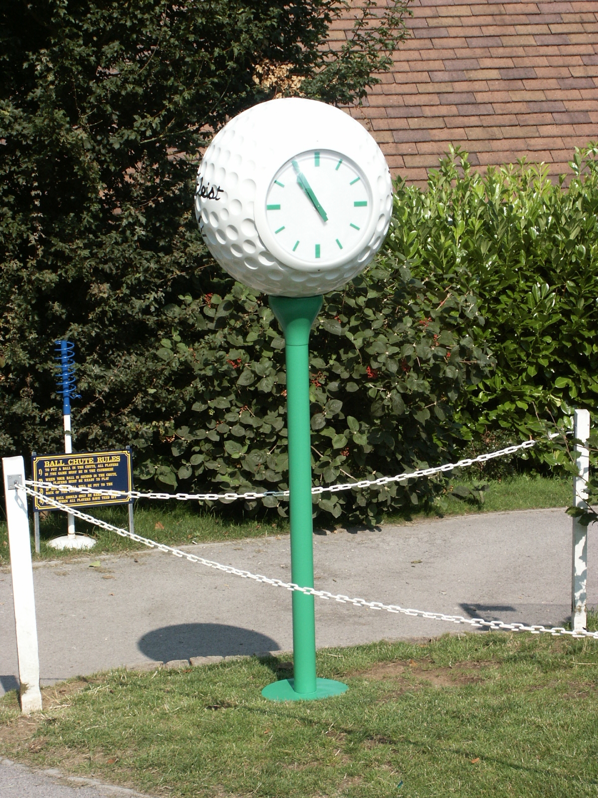 Good Directions Ltd UK Manufacturer of large Golf Ball tee clocks