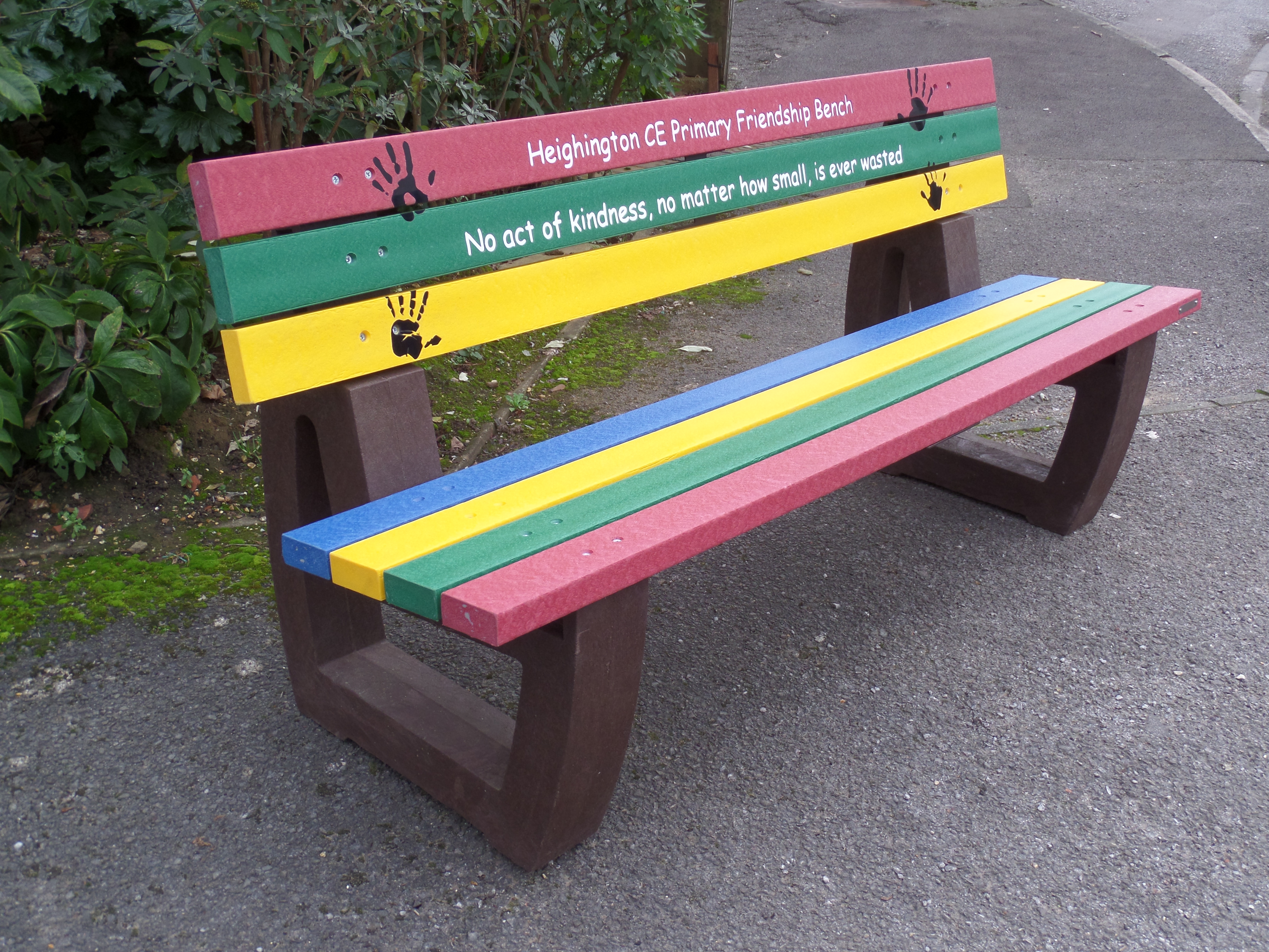 Friendship Seats And Buddy Benches Neptune Street Furniture