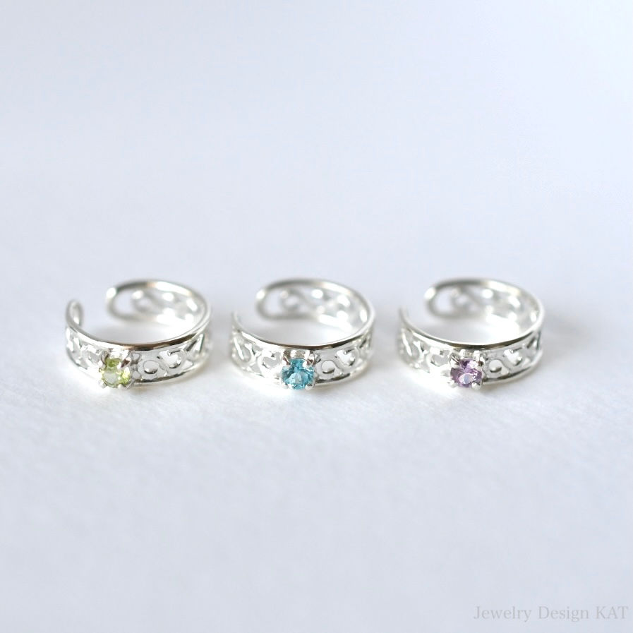 唐草のイヤーカフ(石付き)