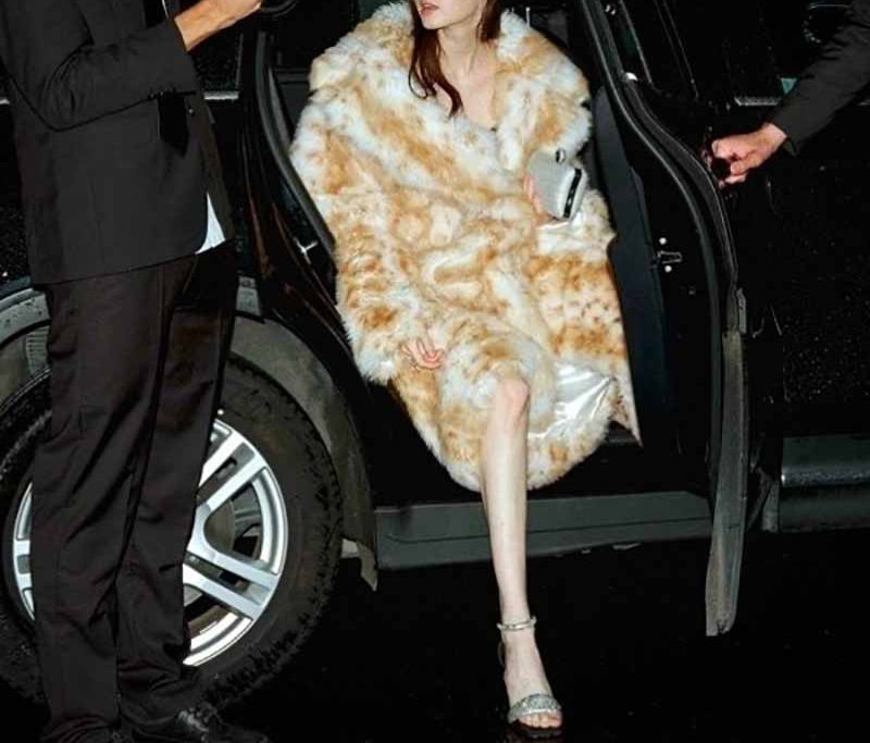 Thumbnail: Womens Long Warm Fur Coat With Leopard Print And Imitation Raccoon Design